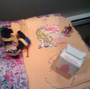 Franchise unisex graphic t-shirt